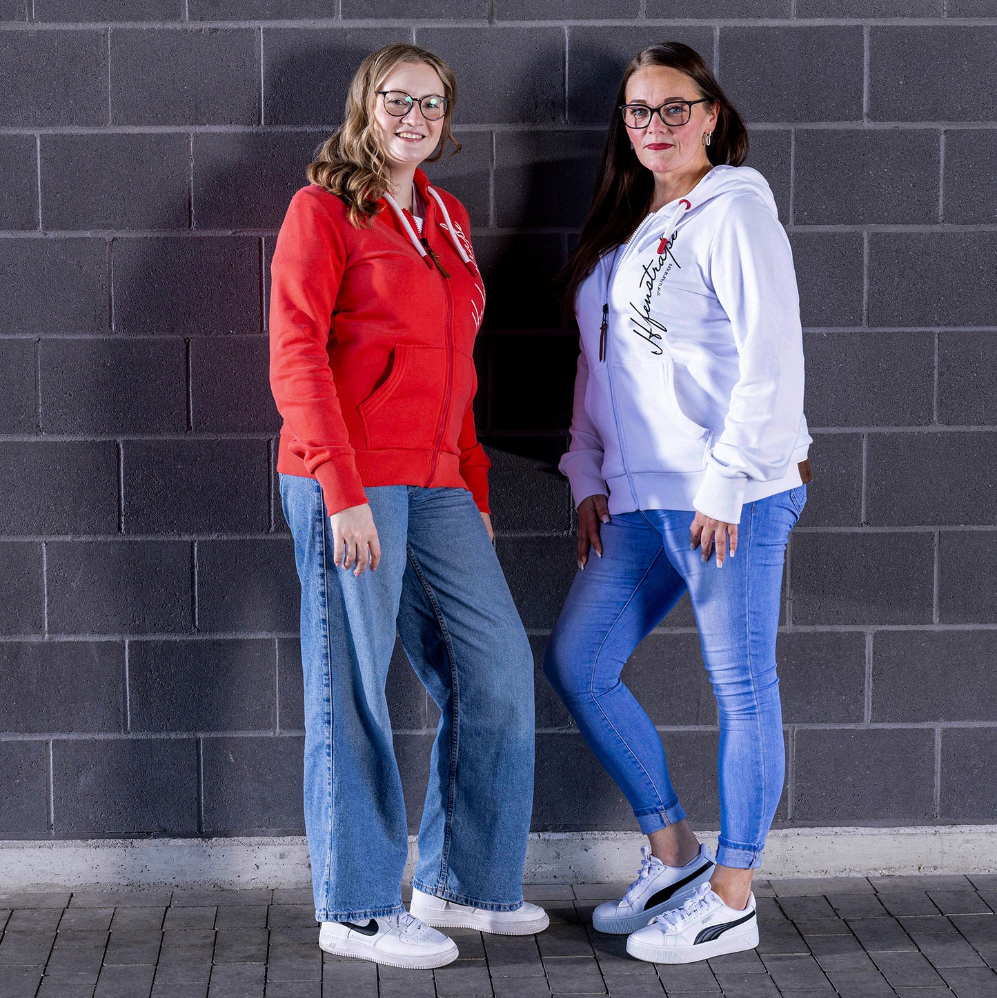 Zipped Frauen VI "Hafenstraße" rot