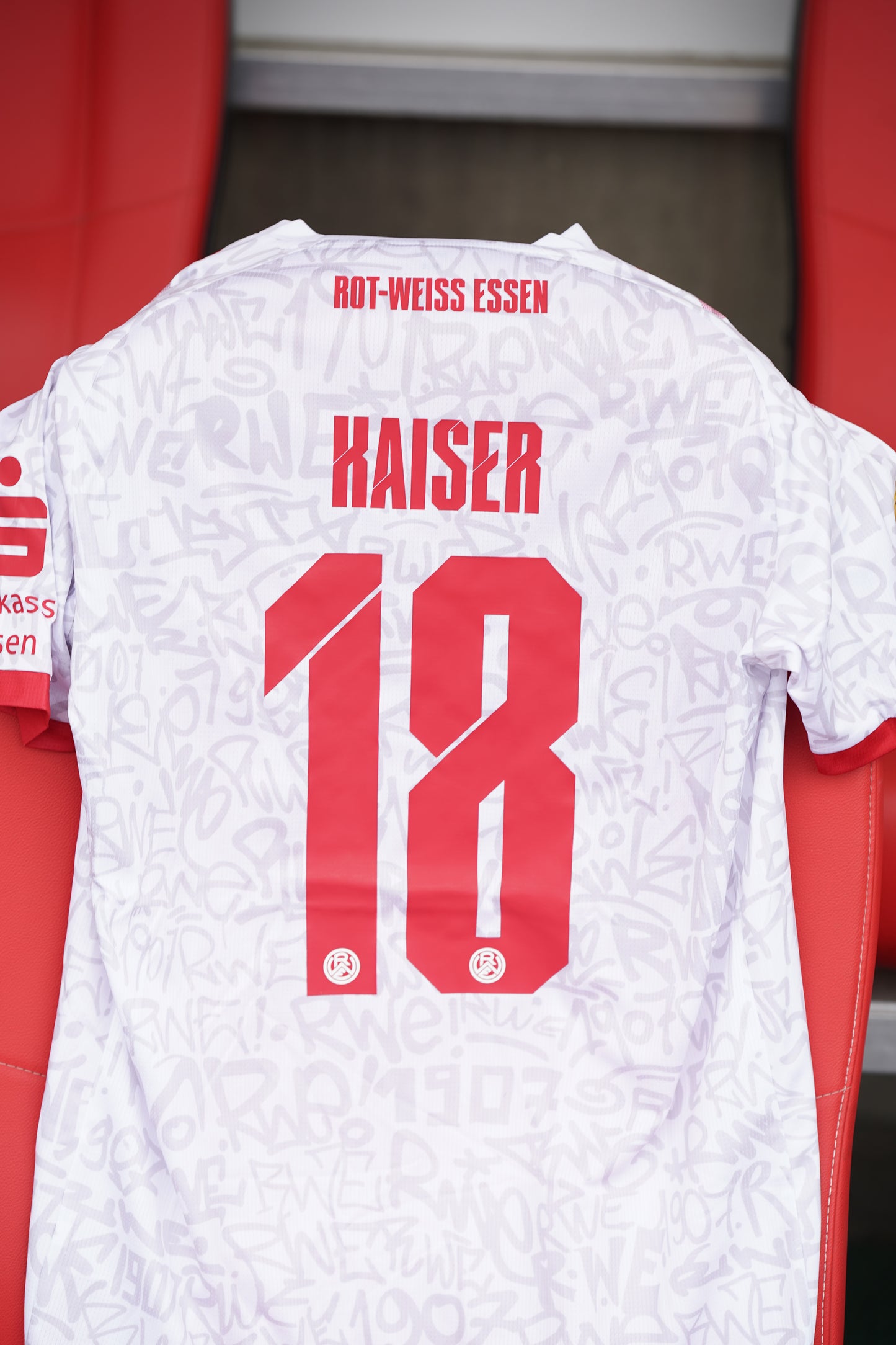 DFB-Pokal-Trikot | vs. BVB 25/26 | #18 Kaiser - signiert